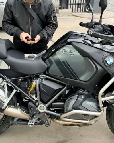 [T1/2026] BMW R1250 GSA Triple Black 2023; BMW R1250 GSA Exclusive 2020 nhiều đồ chơi; Kia Carnival 2022 bản Premium
