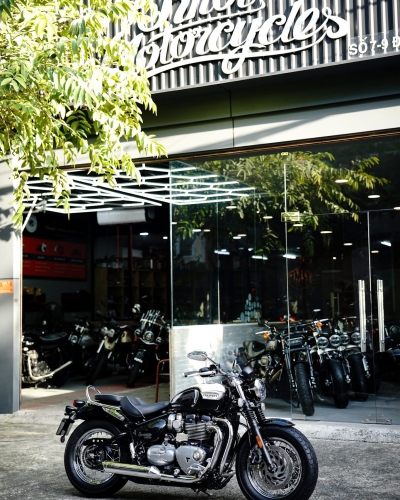 [T7/2025] Bốn chiếc Triumph quá đẹp vừa về Khói Motorcycles