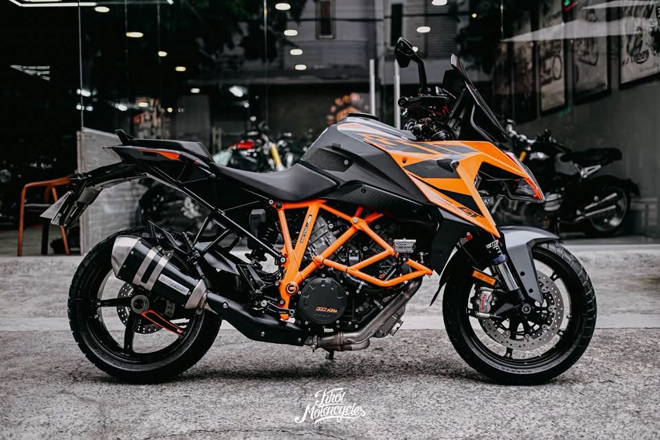 KTM Superduke 1290GT 2022 Odo 16k km